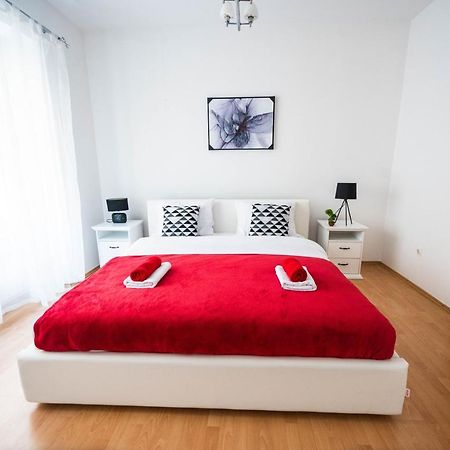 Bright And Modern 1Bdr Apartment In The Center SJJ Exteriör bild