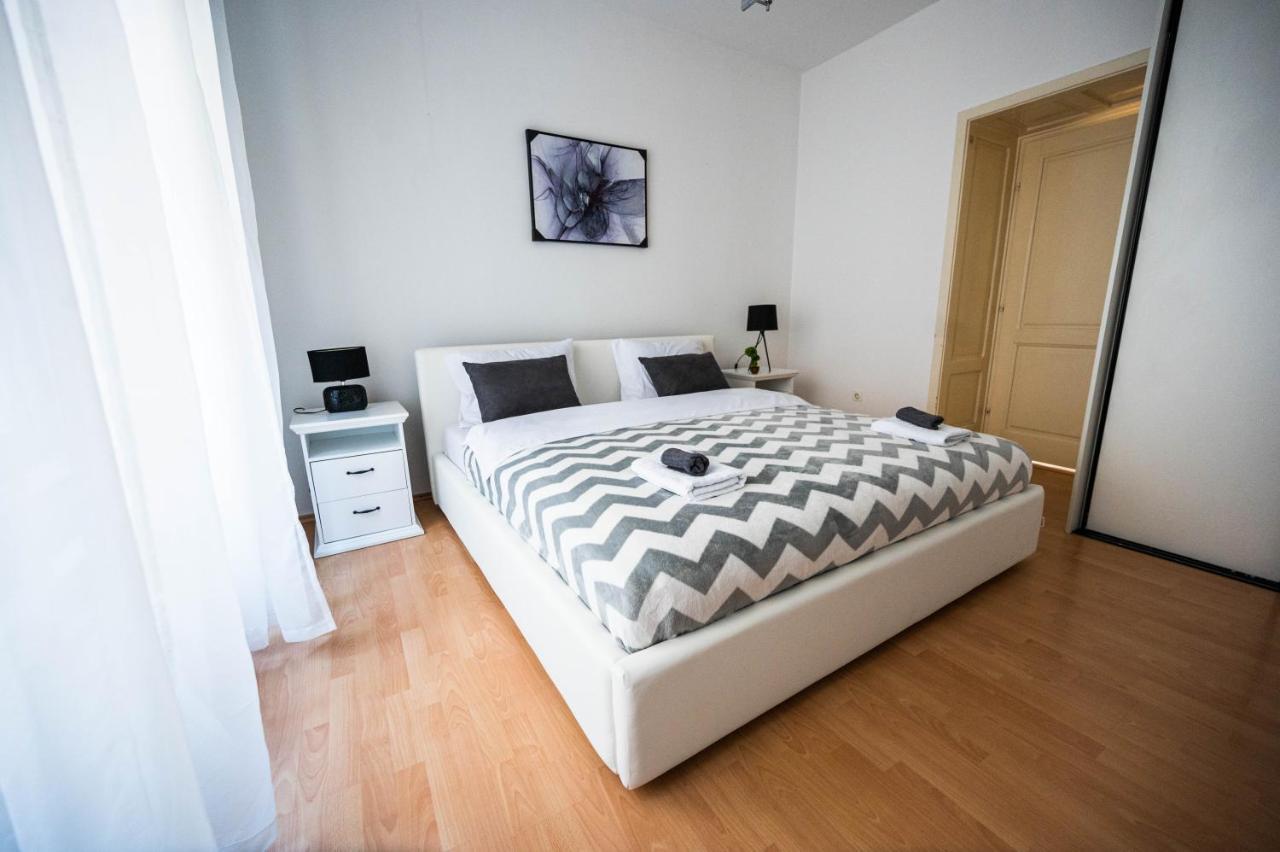 Bright And Modern 1Bdr Apartment In The Center SJJ Exteriör bild