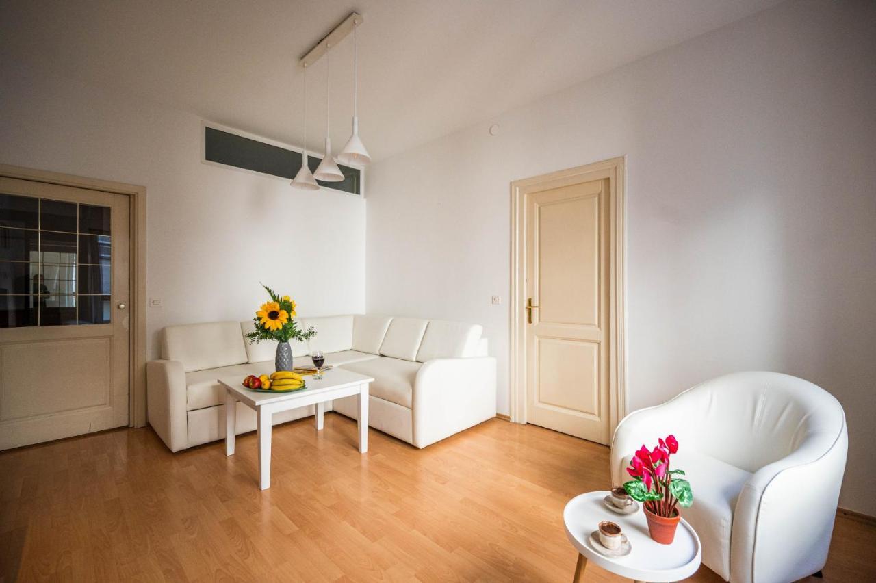Bright And Modern 1Bdr Apartment In The Center SJJ Exteriör bild